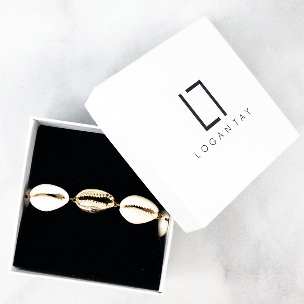 Logan Tay Puka Shell Bracelet